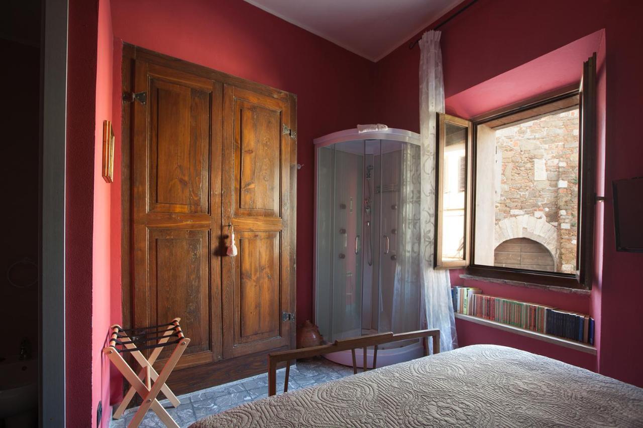 Vedetta Townhouse - camere e appartamenti nel centro storico by Be Vedetta Scarlino Esterno foto